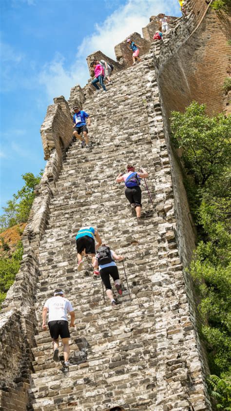 Great Wall Marathon .